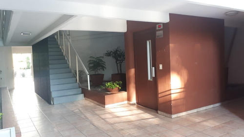 Imagen 29 de 30 de Departamento - Mart.-fleming/panam.