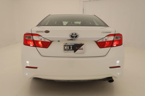 Toyota Camry 2.5 L4 At