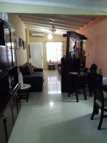 Imagen 5 de 9 de Se Vende Casa Urb. Jardines De La Cruz Ve02-653zi-pg