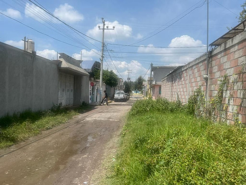 Se Vende Salón De Fiestas , En