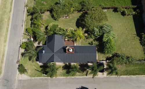 Imagen 6 de 30 de Esplendida Casa Con Terreno De 1.000 M2, Bv Rivadavia Y Junin, Vista Al Rio Asegurada !