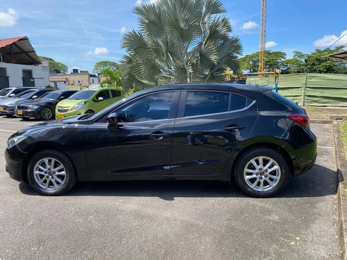 Mazda 3 2.0 Sport Touring
