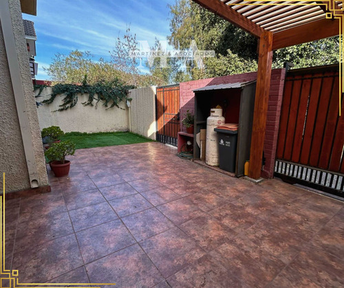 Arriendo Casa Ciudad Satélite 5h 3b 2e Maipu (106729)
