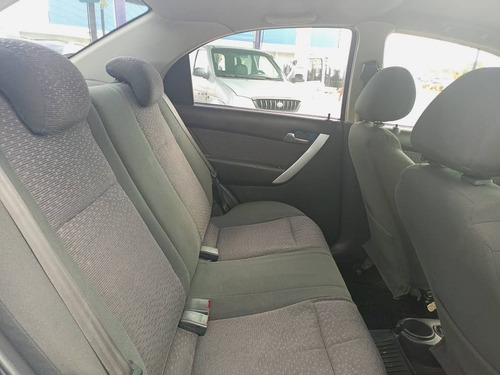 Imagen 14 de 16 de Chevrolet Aveo Lt