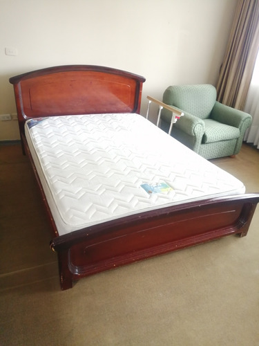 Cama Doble De Madera Con Colchon