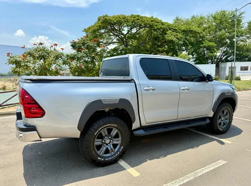 Toyota Hilux 2.7 Gasolina 4x4
