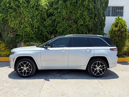 Jeep Grand Cherokee 5.7 V8 L Summit 4x4 At