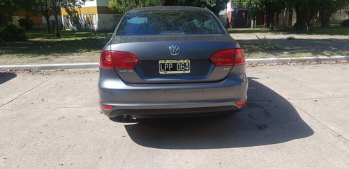 Volkswagen Vento 2.5 Luxury 170cv 2012