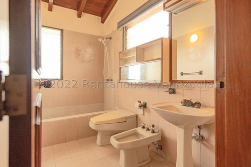 Exclusiva Casa En Venta Ubicada En Los Naranjos Del Cafetal 25-17320