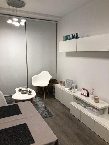 Departamento 2 Ambientes En Caballito, Frente A Plaza Aramburu