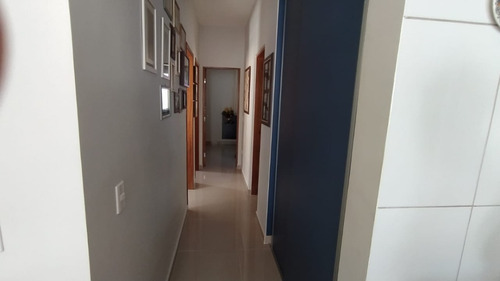 Imagem 16 de 28 de Casa No Jardim Regina, Em Itanhaém, Com Churrasqueira, Espaço Para Piscina, Despensa, Jardim , Aceita Financiamento Bancário