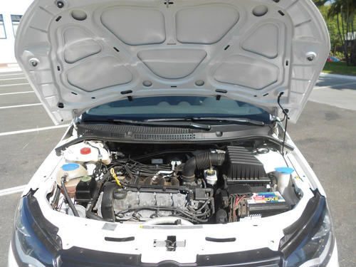 Volkswagen Saveiro 1.6 Mi Trendline Cs 8v Flex 2p Manual