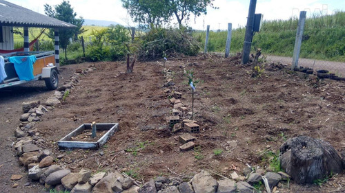Imagem 10 de 15 de Chácara Para Venda Em Santo Antônio Da Patrulha, 3 Dormitórios, 1 Banheiro - Cwvcr010_2-1036806