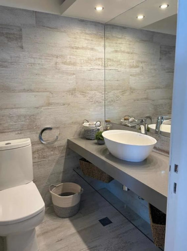 Imagen 17 de 19 de Apartamento Con Increíble Vista Al Mar De 3 Dormitorios Para Alquilar