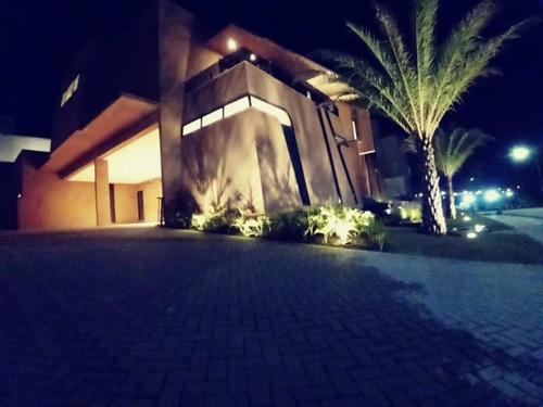Sobrado Com 4 Dormitórios À Venda, Construído Em 2 Lotes, R$ 5.500.000 - Alphaville Nova Esplanada I - Votorantim/sp, Próximo Ao Shopping Iguatemi. - So0113 - 67640135