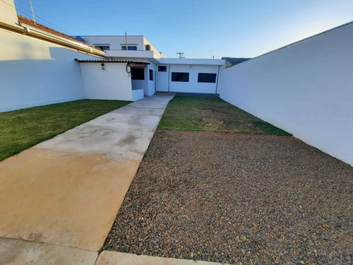 Imagem 1 de 14 de Casa Residencial Em Franca - Sp - Ca0679_rncr
