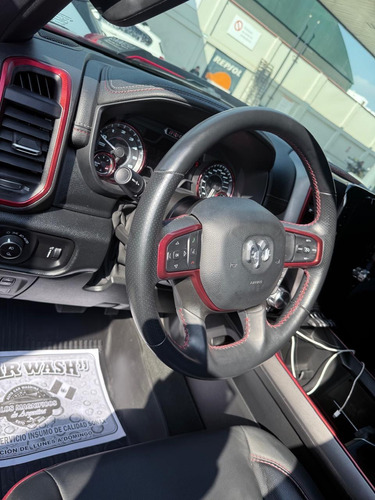 Techo Panorámico, 4x4, Pantalla Táctil, Mandos En El Timón