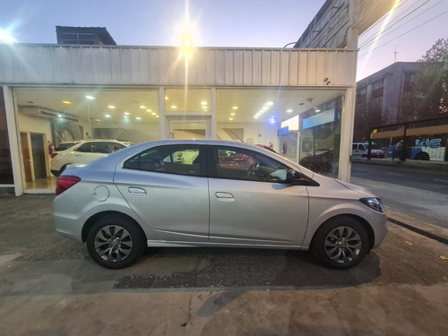 Imagen 4 de 21 de Nuevo Chevrolet Onix Joy Plus Prisma Black 0km 2023 Smt6