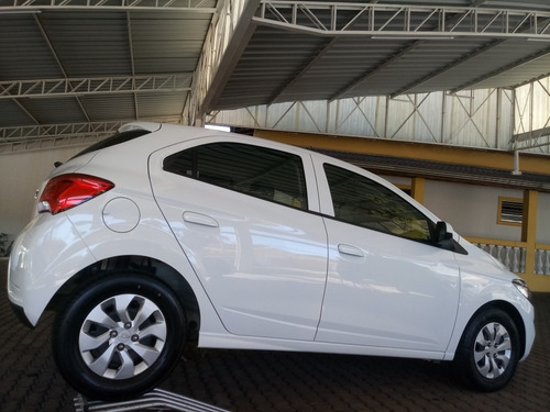 Imagem 12 de 15 de Chevrolet Onix 2019 1.0 Lt 5p
