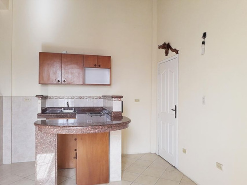 Imagen 2 de 9 de Apartamento Tipo Estudio En Venta En Coro 22-17115 04146954944