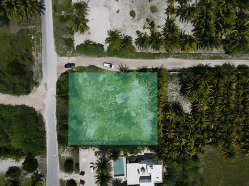 Terreno En Esquina A 200 Metros De La Orilla Del Mar En Venta En Telchac Puerto