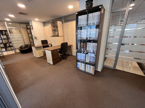 Oficina Amoblada 358 M2 Útiles, 4 Estac. Y Bodega, Providenc