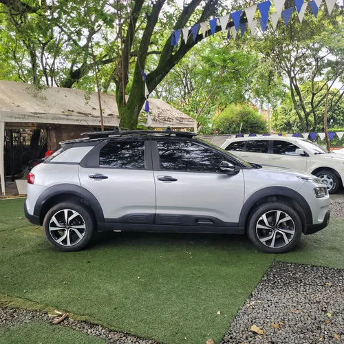 Citroën C4 Cactus 1.6 Shine Turbo Aut