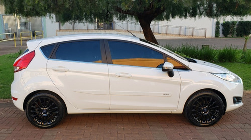 New Fiesta Titanium 1.6