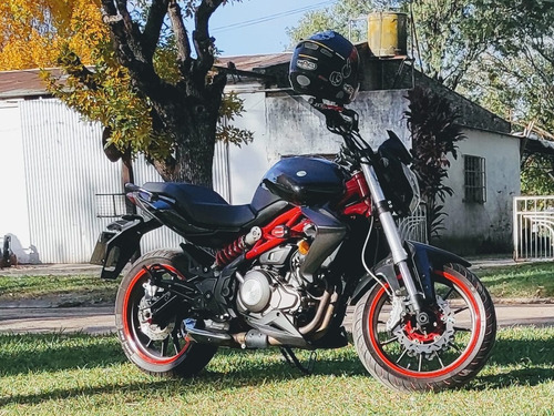 Imagen 3 de 6 de Benelli Tnt 300