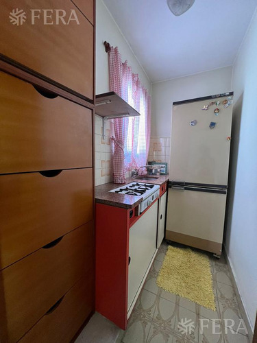 Venta Casa 5 Ambientes Con Cochera Y Patio En Villa Dominico
