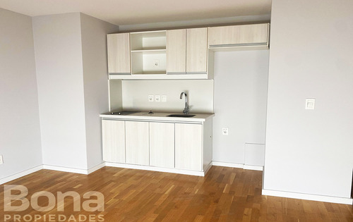 Monoambiente Con Balcón En Pocitos-punta Carretas