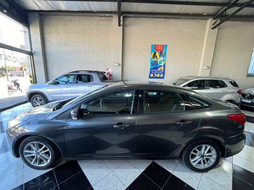 Ford Focus III 1.6 Sedan S