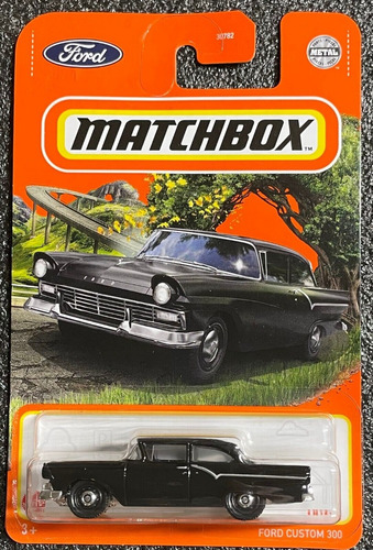 Matchbox # 10/100 - Ford Custom 300 - 1/64 - Hfp04