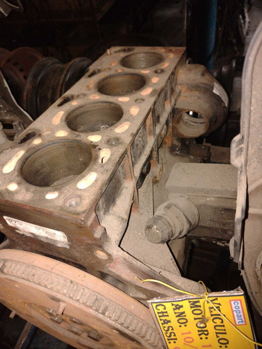 Imagem 3 de 3 de Bloco Do Motor Gol G4 06 A 12 1.0 8v Flex Para Retífica