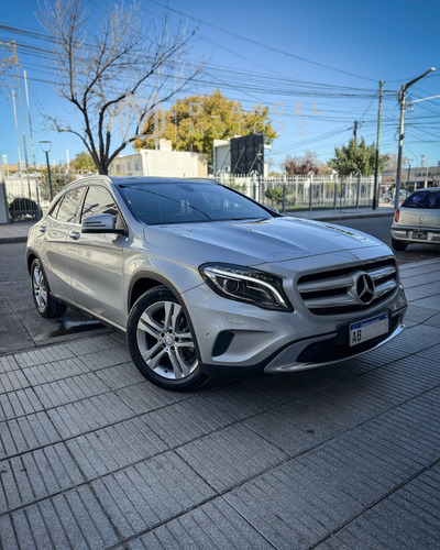 Mercedes-Benz Clase GLA 1.6 Gla200 Urban 156cv