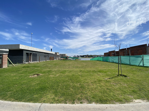 Lote Laguna #200-300 - Villa Nueva - Santa Ana 1 - 637m2 #id 20285