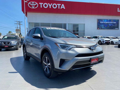 Toyota RAV4 XLE 4WD