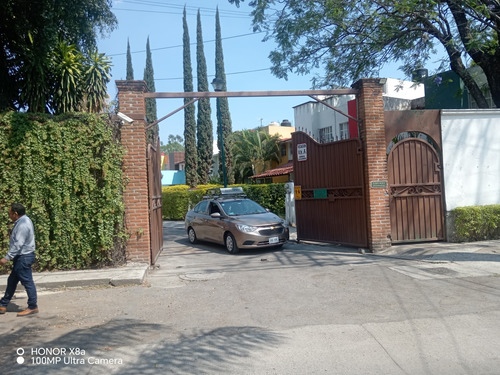 Excelente Casa En Fraccionamiento Jacarandás Morelos