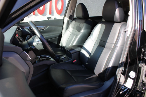 Imagen 10 de 15 de Xtrail Exclusive 3 Filas 2017 Tomamos Auto A Cuenta