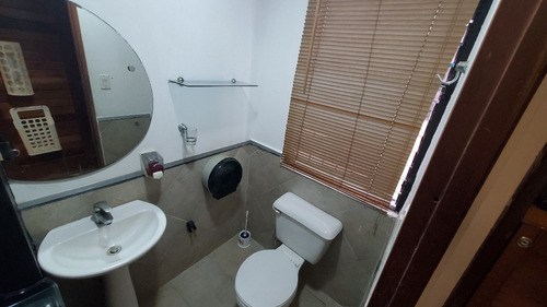 Imagen 6 de 10 de Alquiler Local Comercial - 2do. Nivel - 60 Mts2 - Evaristo Morales
