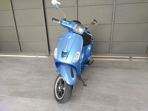 Imagen 4 de 6 de Vespa 150 Sxl Celeste