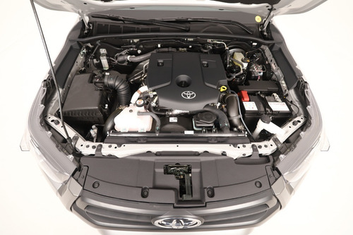 Imagen 7 de 15 de Hilux 4x2 Dc Sr 2.4 Tdi 6 Mt