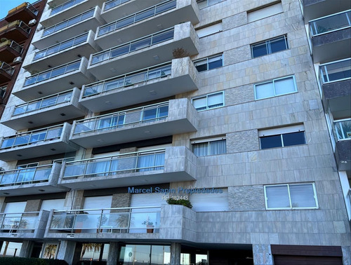 Imagen 21 de 21 de Primera Fila Edificio De Categoría Cw182443