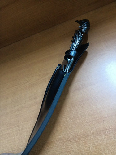 Daga Cabeza De Alien De 38 Cm. (Usado)