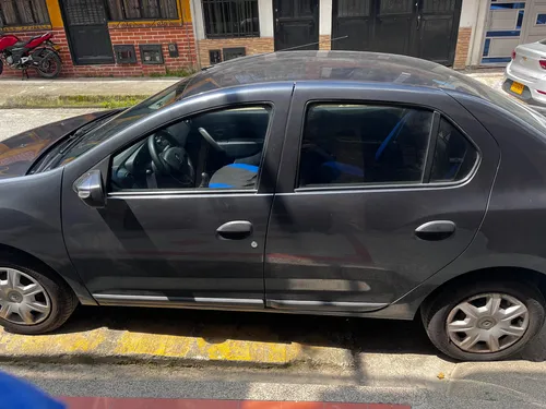 Renault Logan 1.6 Expression / Life +