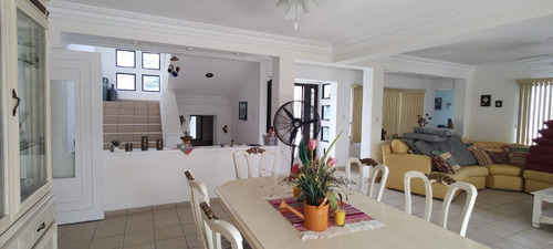 Casa En Venta Fraccionamiento Lomas De Cocoyoc