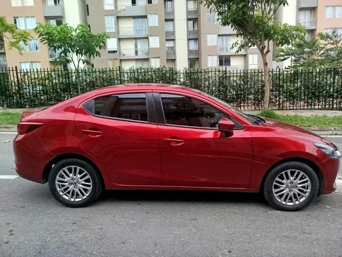 Mazda 2 1.5 Grand Touring sedan Aut