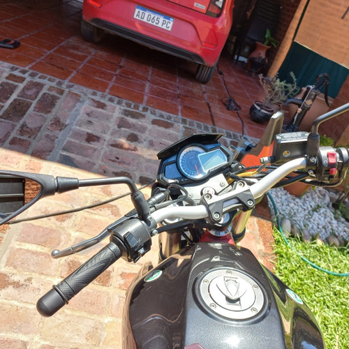 Imagen 3 de 11 de Benelli Tnt 300