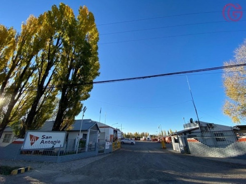 Imagen 5 de 30 de Greenwood Vende Base De Operaciones, Edificaciones Y Gran Terreno En Malargue (centro).