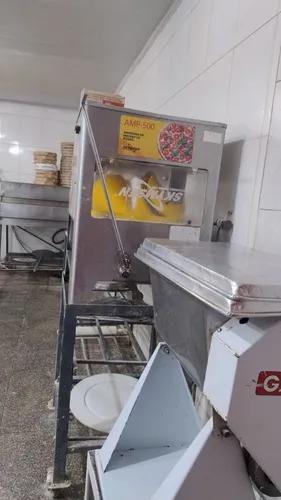 Passo Ou Vendo Ponto De Loja Comercial Em Funcionamento ( Aceito Proposta )